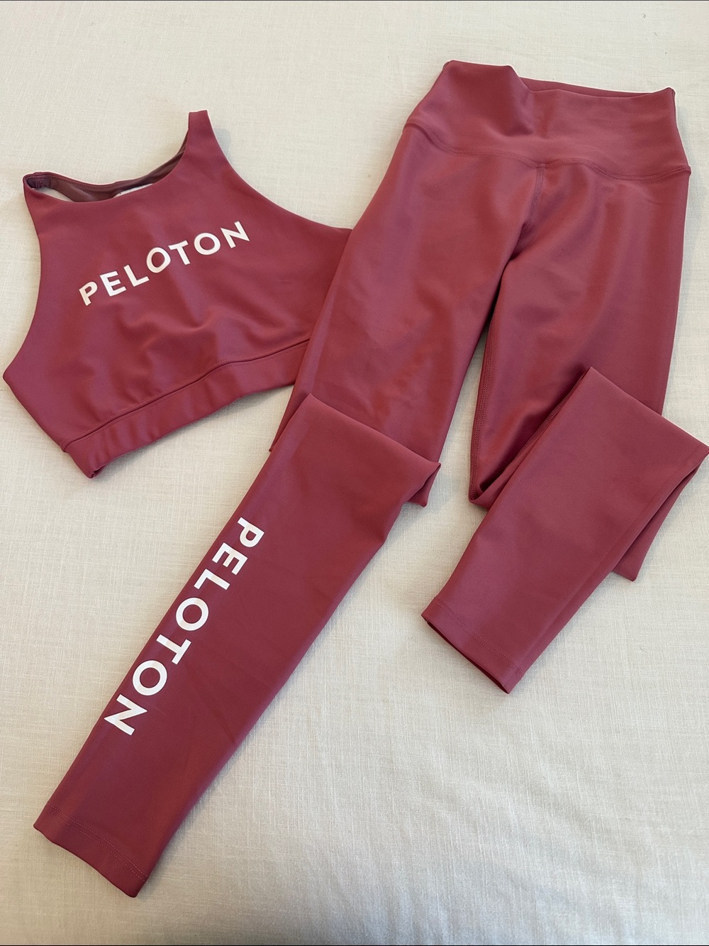 Peloton Maroon High-Neck Sports Bra & Leggings Set